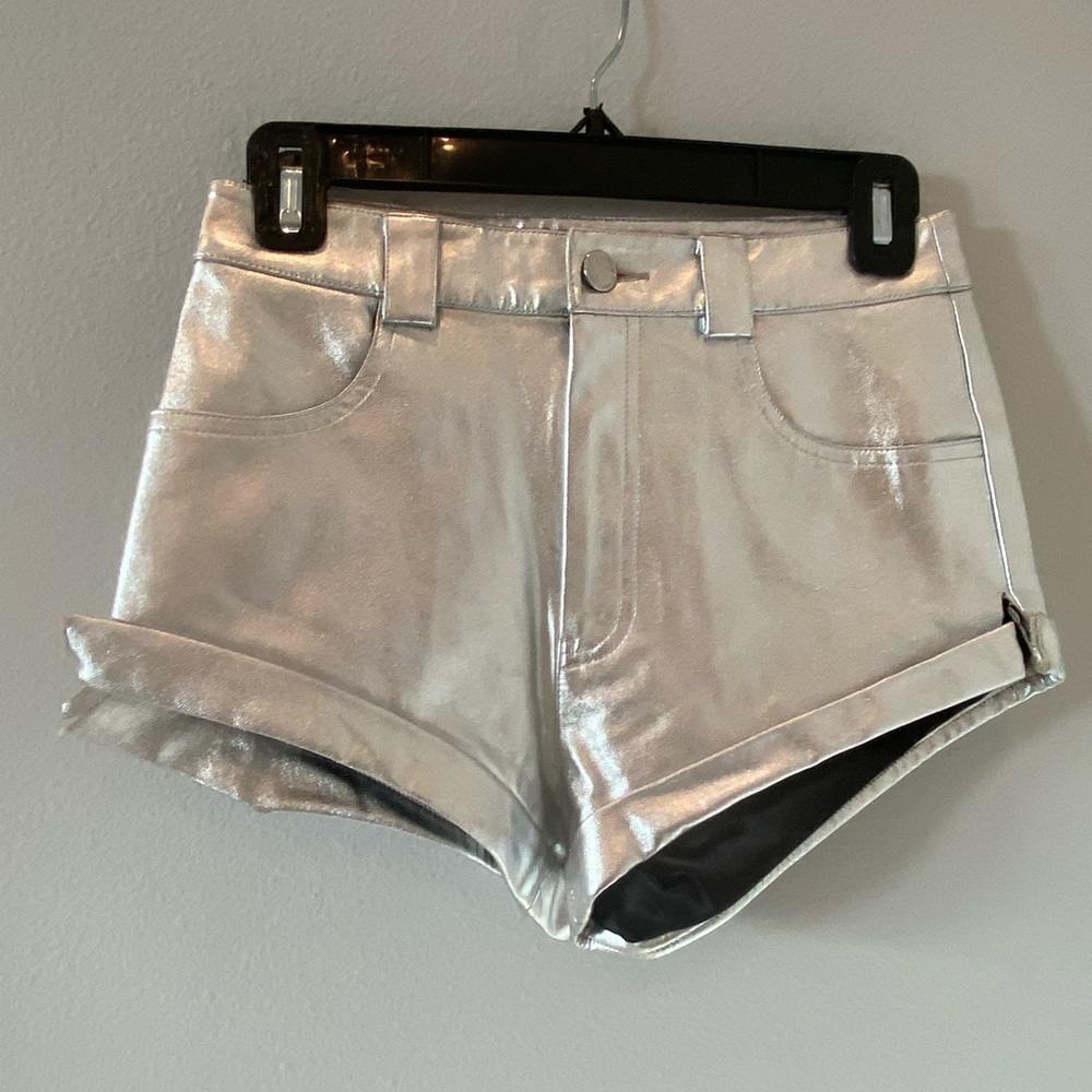 🔥 DOLLSKILL / CURRENT MOOD SILVER SHORTS 🔥